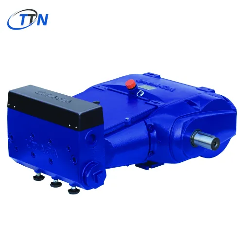 Máy bơm pít tông ba xi lanh áp suất cao P3-45 URACA Việt Nam